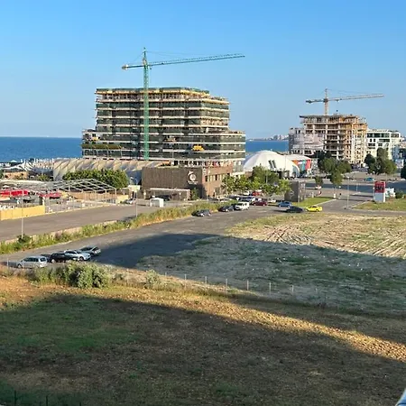 Daire De Silva Mamaia
